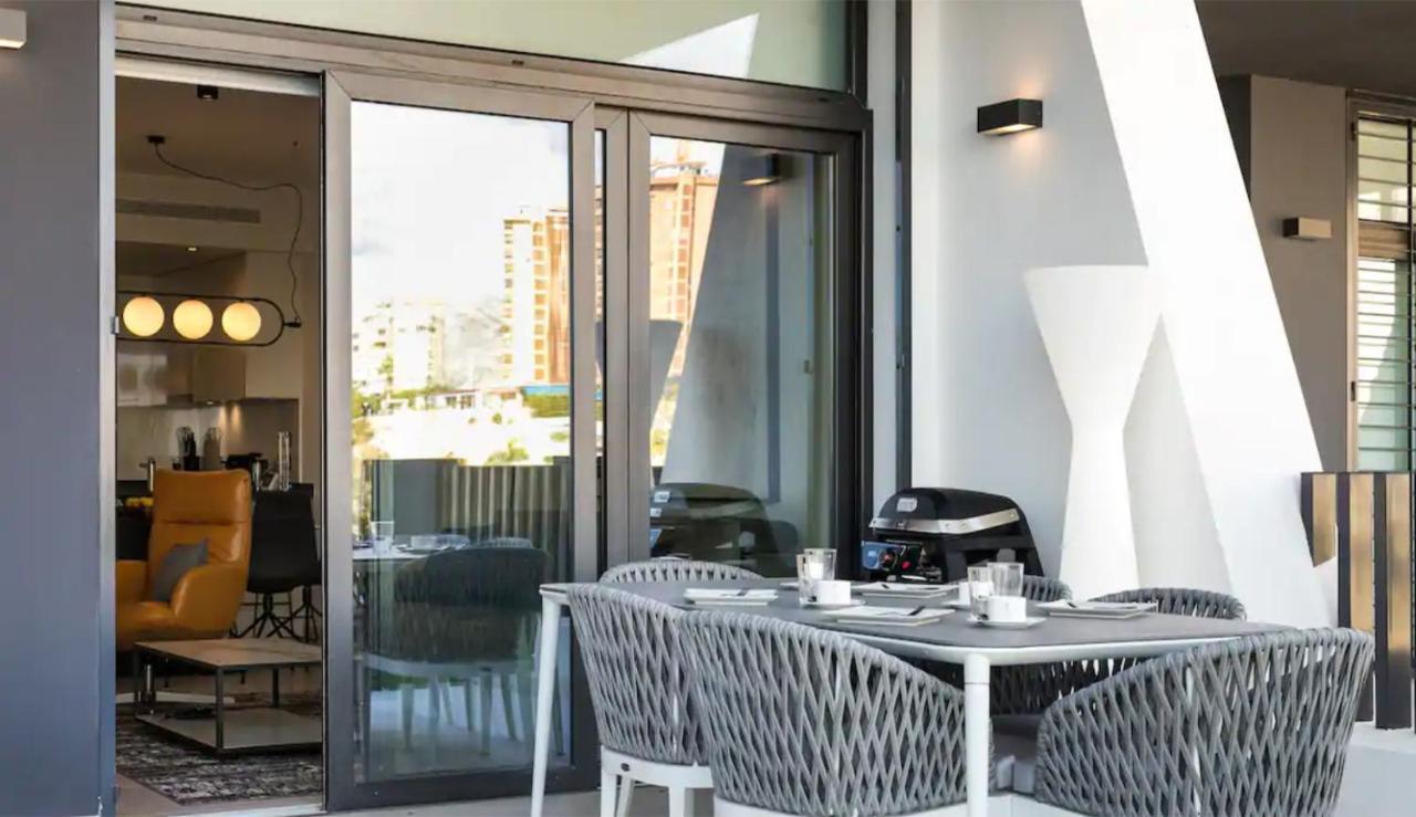 Luxury Apartment With Private Hot Tub By Poniente Beach Бенидорм Экстерьер фото
